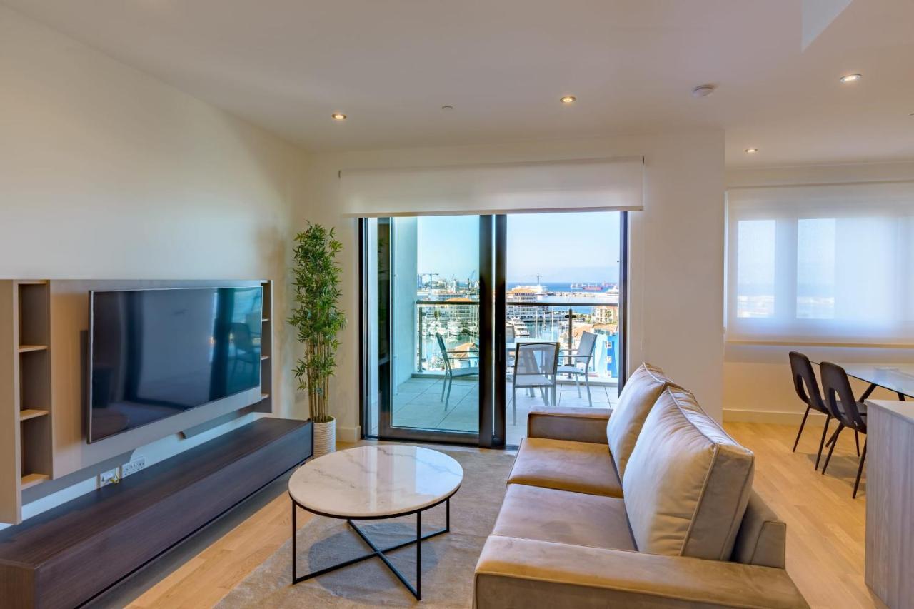 Luxury Modern Apartment With Exceptional Views! Hosted By Sweetstay Gibraltar Bagian luar foto