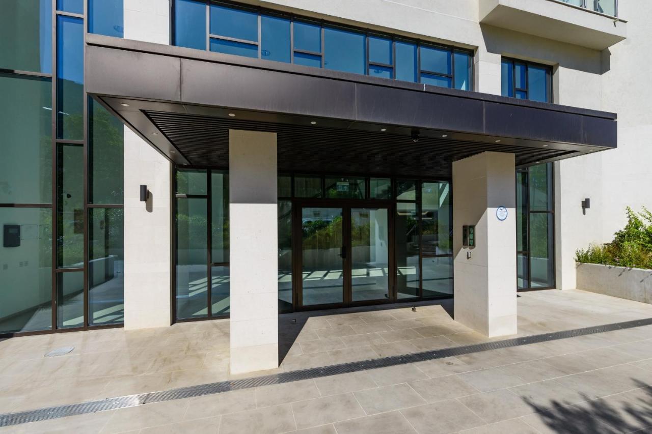 Luxury Modern Apartment With Exceptional Views! Hosted By Sweetstay Gibraltar Bagian luar foto